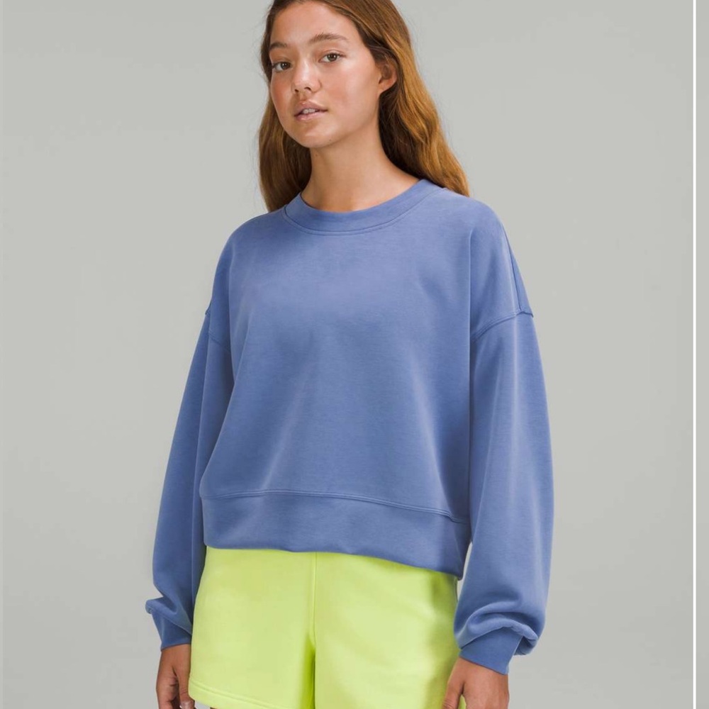 Lululemon Perfectly Oversized Cropped Crew *Softstreme